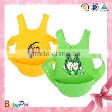 2015 New Design Promotional Silicone Baby Bib