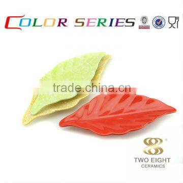 Ceramic colorful natural leaf sushi plates for restaurant