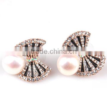 Wholesale 925 silver Bowknot shape with diamont nice lust freshwater pearl earring designs earring pair