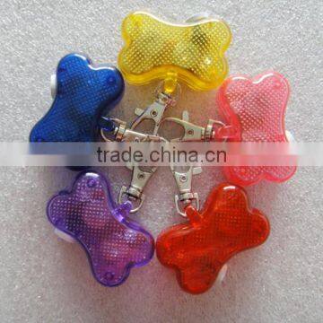 Popular wholesale heart shaped solar flashing led dog light