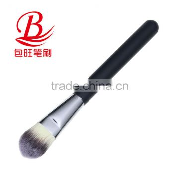 Baowang wooden handle makeup brush for foundation