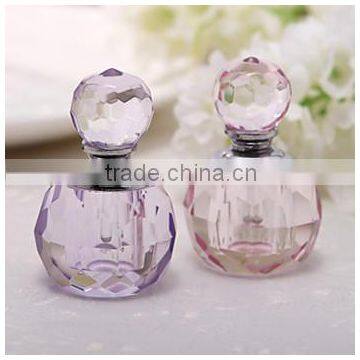 customized crystal perfume bottle with different perfumes for car decoration