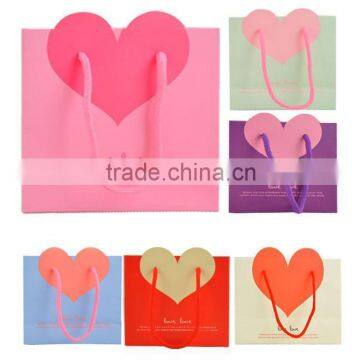 High Quality Love Heart Shaped Paper Gift Bag For Wedding