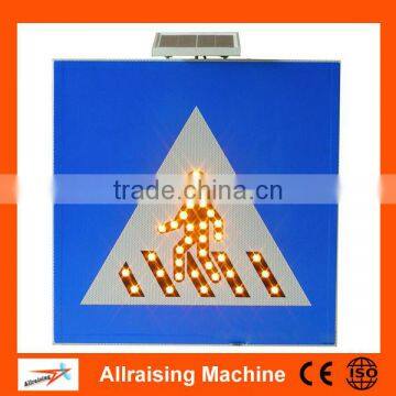 High Brigtness Solar Powered Pedestrian Crossing Sign photo-2