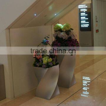 Strong and Fashion FRP Flower Pot photo-4