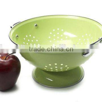 anti-rust metal fruit colander