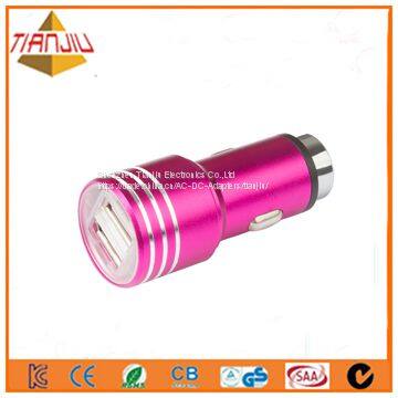 Мини автомобильный зарядный устройств с двойным USB