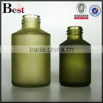 China Rosted Dark Green Cosmetic Lotion Essential Oil Perfume 30ml Glass Bottle With Dropper With pp White Dropper photo-2