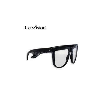 Passive 3D glasses for digital cinema from shenzhen company