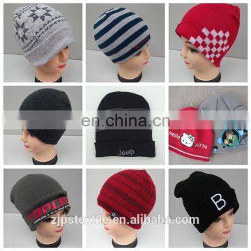 Customize knitted hat with your own embroidery logo /100% acrylic pom pom beanie hat/knitted beanie in winter hat