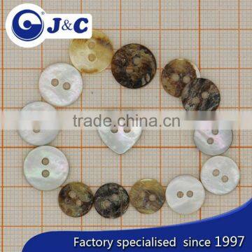 2015 Manufacture heart shape Agoya shell buttons