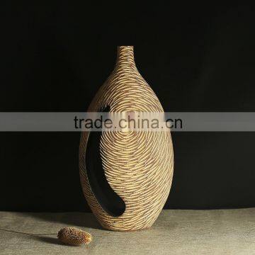 Jiayi Abstract Thread Narrow Mouth Vase Floor Vase Simple Atmospheric Fine Resin Craft Home Decoration photo-4