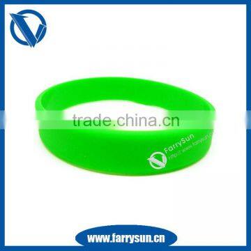 2015 Custom Personalized Rubber Silicone Bracelets Wholesale Bands