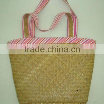 New straw bag