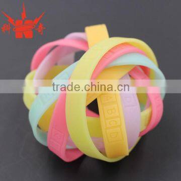 2016 factory price custom silicone bracelet/simple designed bangles