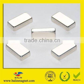 Strong rare earth NdFeB magnet block