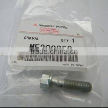 Excavator 4M40 engine spare part oil nozzle screw ME200250