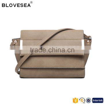 Trendy vintage style boat shape metal detail flap pattern women best crossbody bag