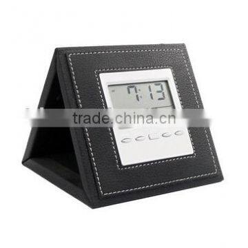 Digital table clock