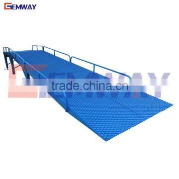 2016 Competitive price mobile adjustable dock truck loading ramp from china