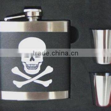 High quality skull hip flask with steel cup