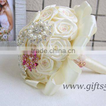 Fantastic Satin Flower Bouquets Bridal Bouquets With Beads Rhinestone Brooches