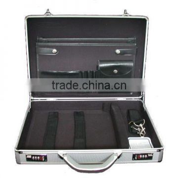 Silver Aluminum Laptop Notebook Attached Hard Case