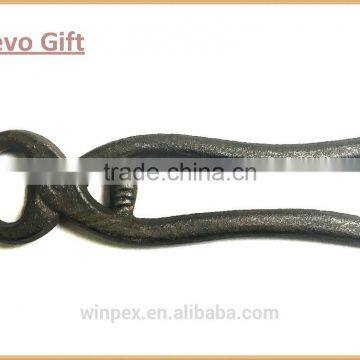 China manufacturer vice shape metal bottle opener parts