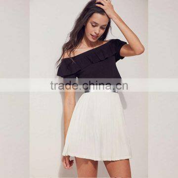 Latest Pleated Short Skirt and off Shoulder Ruffle Crop Top Set photo-5