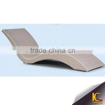 Hot sale high quality cheap fashion outdoor rattan chair beach sun lounger