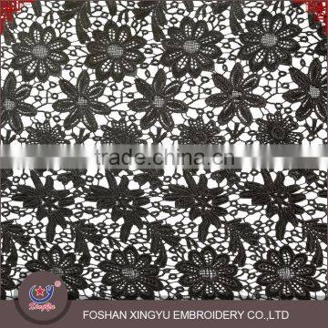 2016 Foshan the most professional embroidery factory 100% polyester chemical white and black chantilly lace