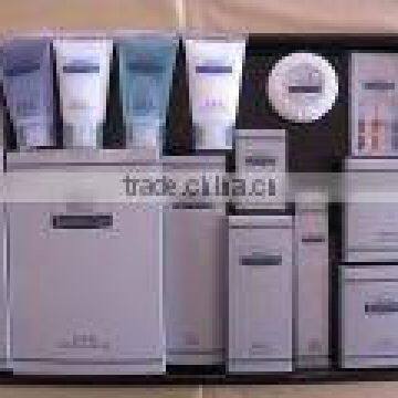 hotel amenity set