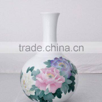 Handpainted Underglaze 5-color Porcelain Vase