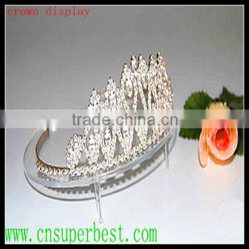 Clear round acrylic crown & hair clasp display