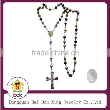 Cheap High End Fashion Religious Rosary Jewelry Stainless Steel Tri-Color Rosary Beads Necklace With Suffering Jesus Cross Charm