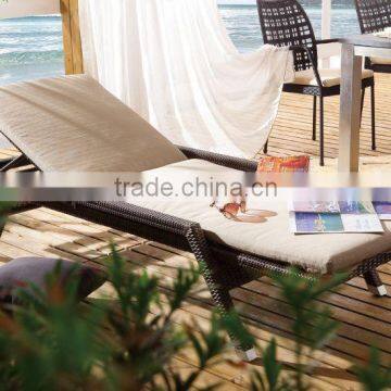 Luxury P.E Rattan Pool Sunbed - Gerneral Use Outdoor Rattan Wicker Sun Lounger photo-4