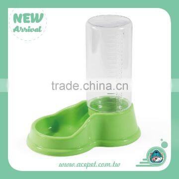 683-W 1000C.C Plastic Dog Cat Pet Drinker