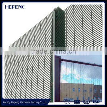 anti climb fence/PVC coated Serried Horizontal Wires Fence