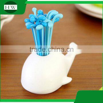 Eco Plastic Tableware Cartoon Whale Fruit Fork Set photo-4