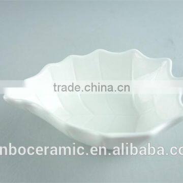 Stock Cheap Popular Small White Porcelain Leaf-shaped Dish photo-2