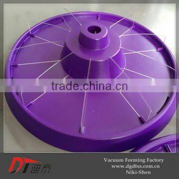 Thermoformed round acrylic advertising latticed tray