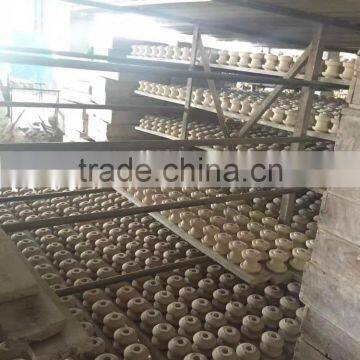 Low Price Inventory Porcelain Electric Fence Shackle Insulator F-2 photo-3