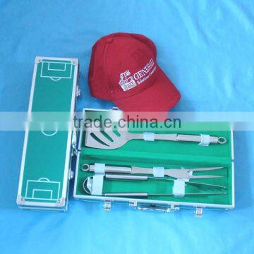 4 pcs BBQ tool set with box