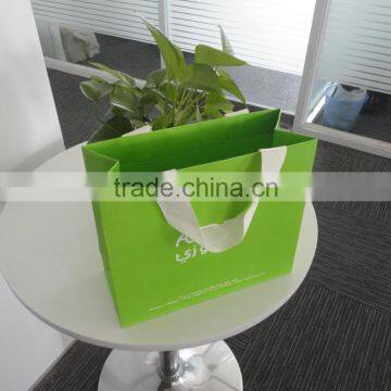 Custom White Cardboard Packaging Bags for Garments photo-5