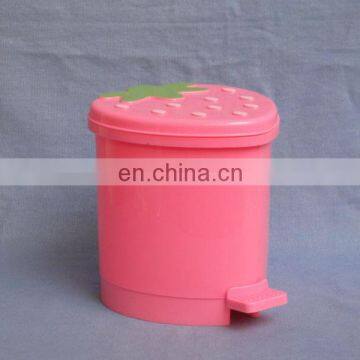 1000ml plastic strawberry shaped mini trash can