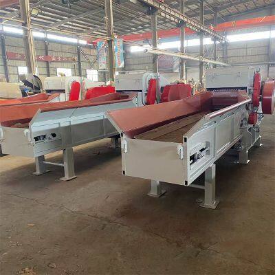 Fully automatic forced feeding wood chipper production plant