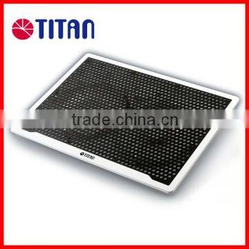 metal surface cooling pad with two fans