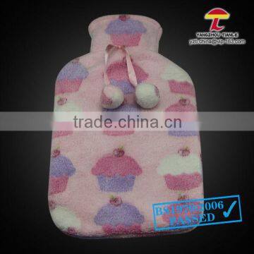 BS standard natural rubber hot water bottle with sweety cakes coral fleece cover