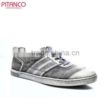 Washed leather or canvas lace-up mens casual shoes