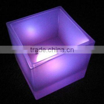 Iluminated Plastic Fashion Bottle Ice Bucket with Led Lights China Factory